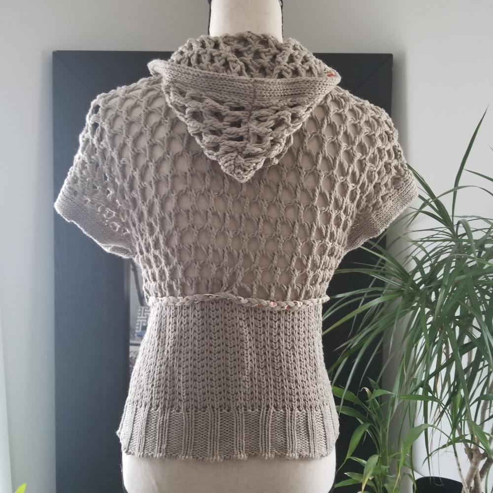 Hooded Knit Short Sleeve Vest - Picture 3 of 8